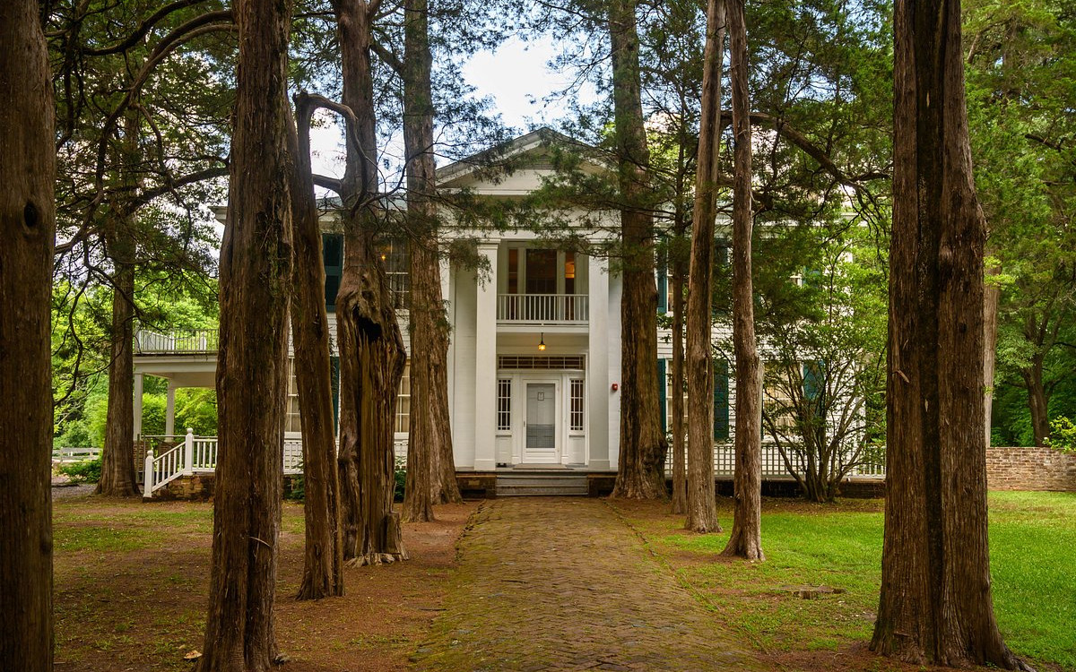 Front of the house of Faulkner's Rowan Oak